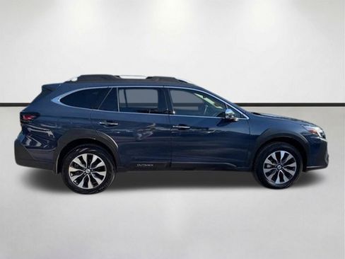 Used 2025 Subaru Outback Touring XT w/ Popular Package #2 AWD/4WD image 2