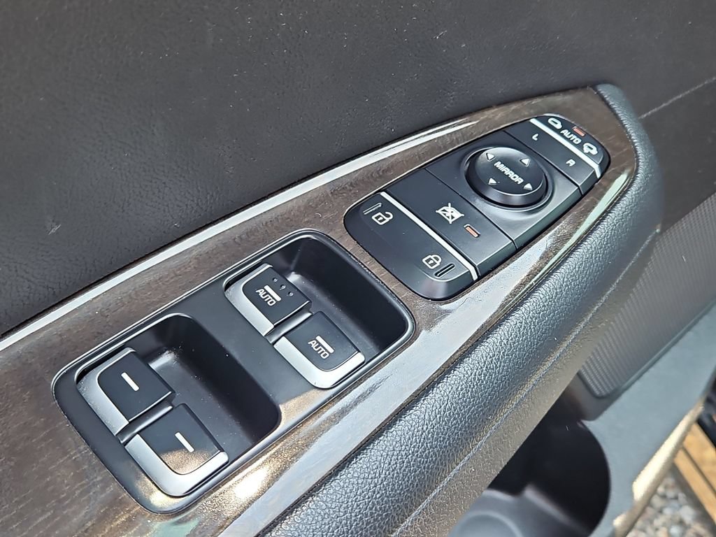 Used 2018 Kia Optima EX w/ Premium Package FWD image 27