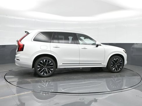 New 2026 Volvo XC90 B6 Plus w/ Protection Package Premier image 4
