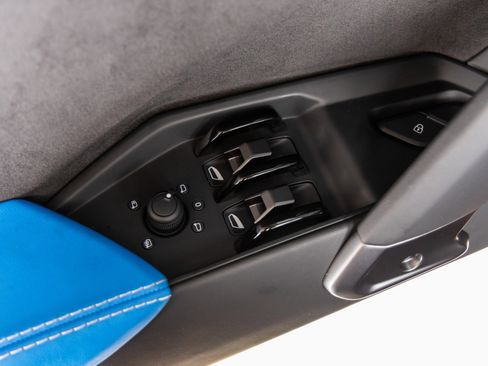 Used 2024 Lamborghini Revuelto image 24