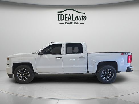 Used 2018 Chevrolet Silverado 1500 LTZ Z71 AWD/4WD image 8