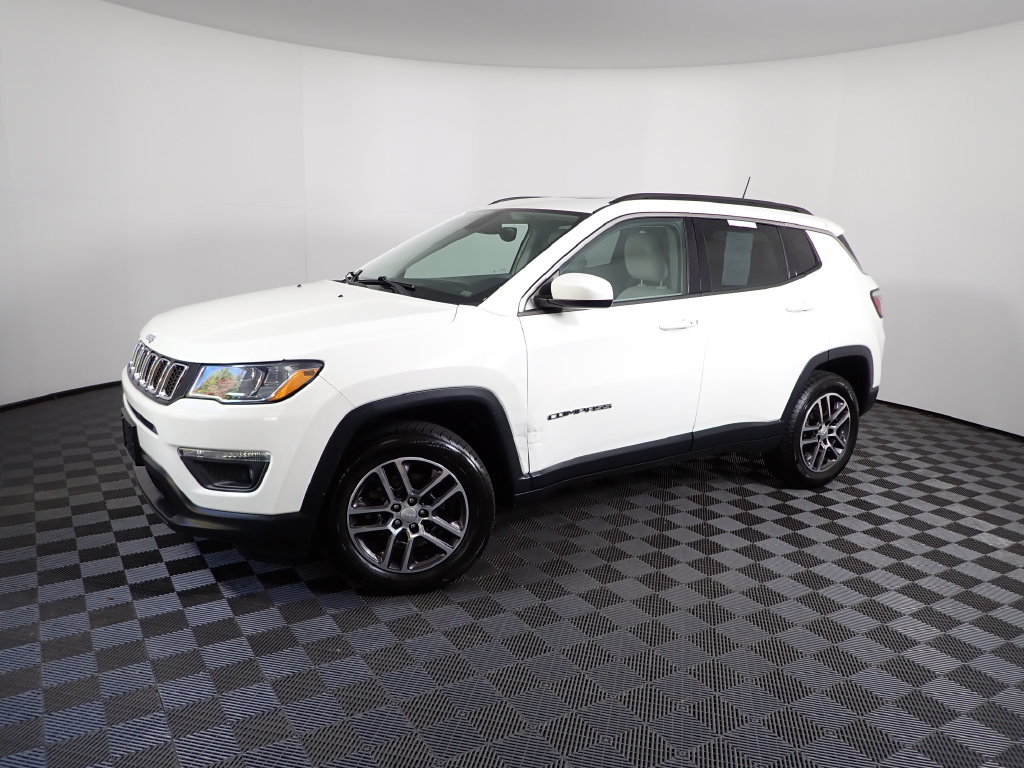 Used 2017 Jeep Compass Latitude w/ Popular Equipment Group AWD/4WD image 10