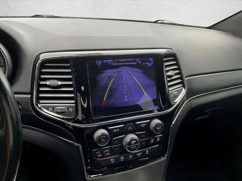 Used 2021 Jeep Grand Cherokee Limited w/ Premium Lighting Group AWD/4WD image 19