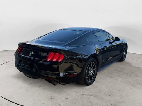 Used 2017 Ford Mustang Coupe RWD image 5