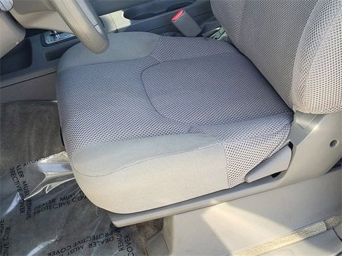 Used 2018 Nissan Frontier SV image 23