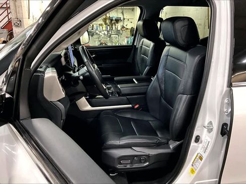 Used 2023 Toyota Tundra Limited w/ TRD Off-Road Package image 9