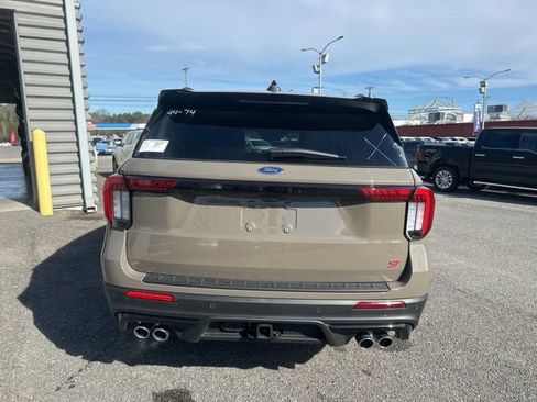 New 2026 Ford Explorer ST w/ Sun And Sound Package image 4