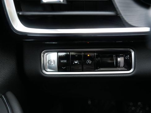 Certified 2025 Buick Envision Preferred image 26