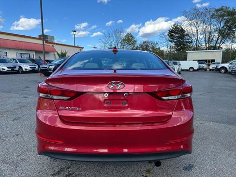 Used 2018 Hyundai Elantra SEL image 6