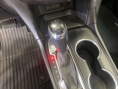Used 2019 Chevrolet Equinox LT FWD image 21