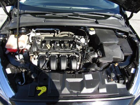 Used 2018 Ford Focus SE FWD image 29