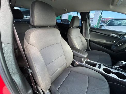Used 2017 Chevrolet Cruze LS FWD image 13