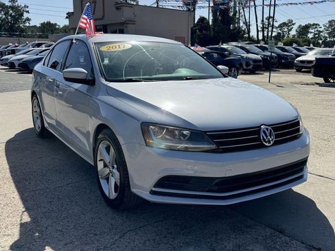 Used 2017 Volkswagen Jetta S image 3