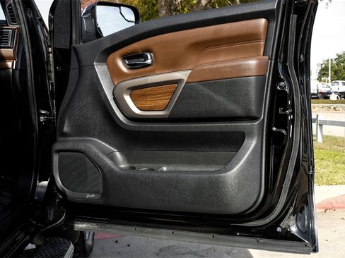 Used 2020 Nissan Titan Platinum Reserve w/ Moonroof Package image 48