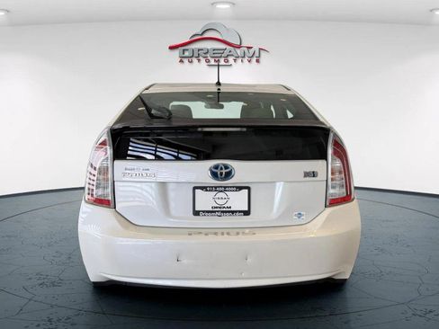 Used 2013 Toyota Prius Two FWD image 10