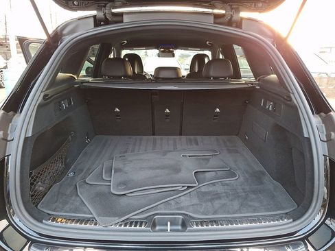 Used 2023 Mercedes-Benz GLC 300 4MATIC image 25