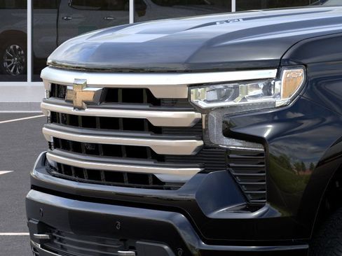 New 2026 Chevrolet Silverado 1500 High Country w/ High Country Premium Package AWD/4WD image 13