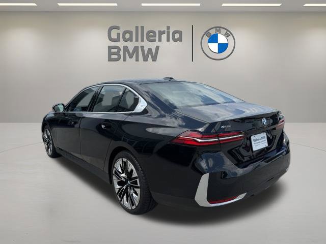 Used 2026 BMW 540i xDrive AWD/4WD image 9
