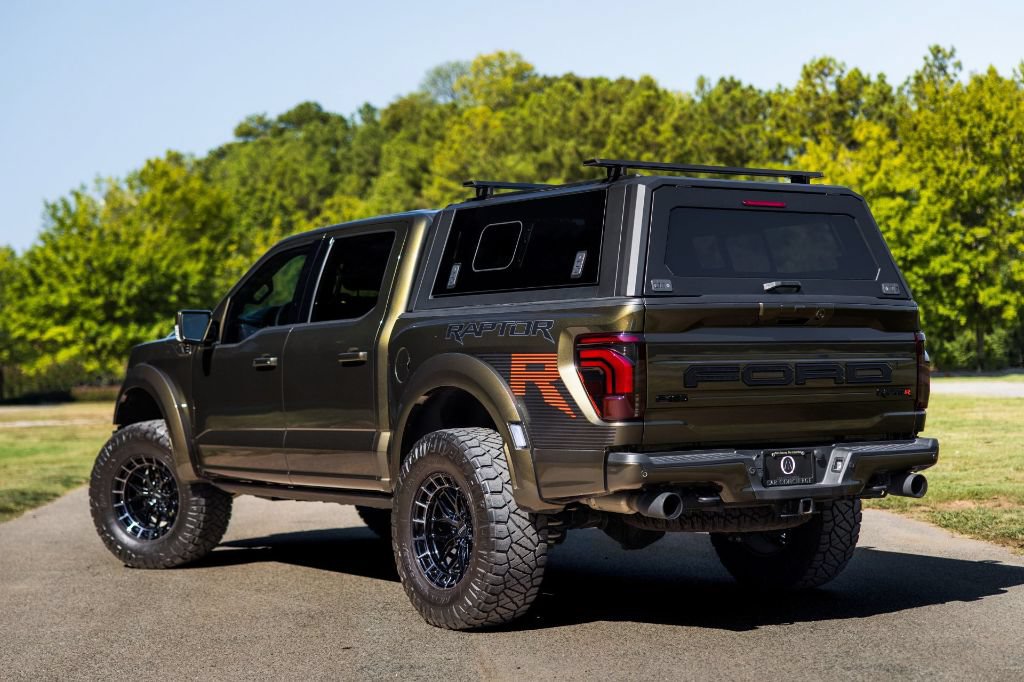 Used 2026 Ford F150 Raptor w/ Equipment Group 803A Raptor R AWD/4WD image 8