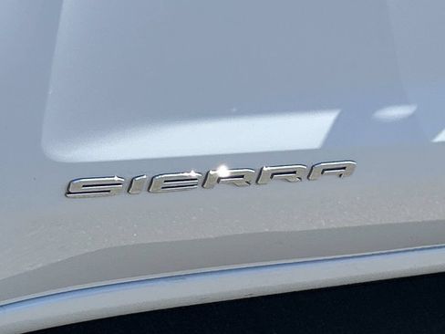 Used 2023 GMC Sierra 1500 SLE RWD image 31