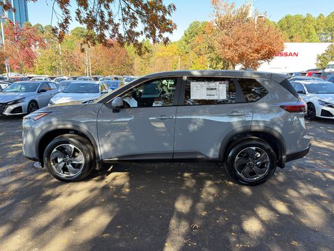 New 2026 Nissan Rogue SV image 4
