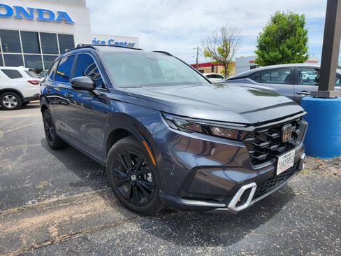 Used 2024 Honda CR-V Sport Touring image 3