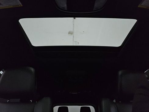 Used 2022 Dodge Durango GT image 3