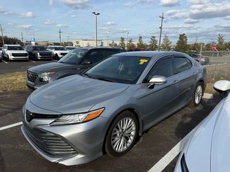 Used 2020 Toyota Camry XLE video 1