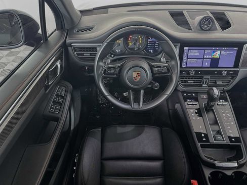 Certified 2024 Porsche Macan GTS image 24