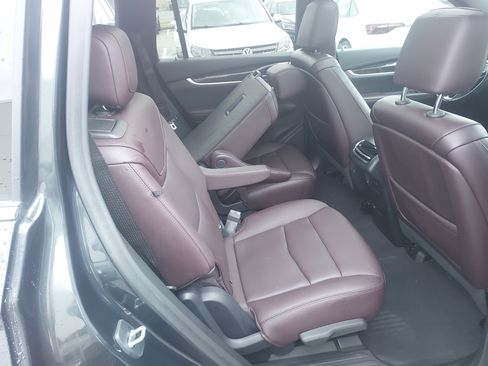 Used 2021 Cadillac XT6 Premium Luxury image 22