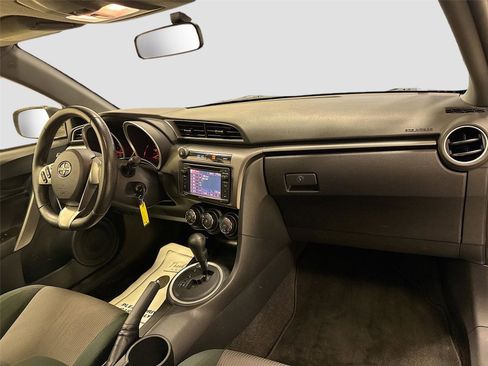 Used 2015 Scion tC image 26