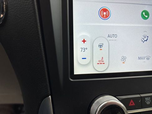 Used 2023 Ford Edge Titanium image 11