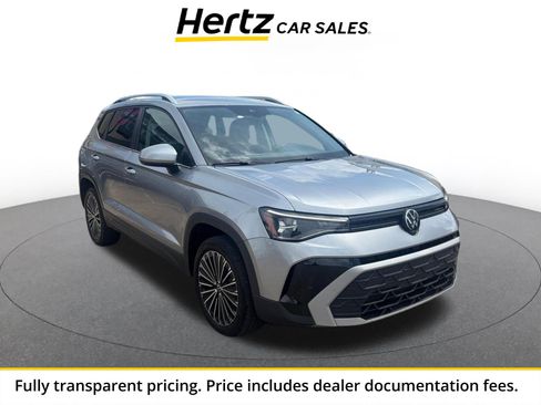 Used 2025 Volkswagen Taos SE FWD image 1