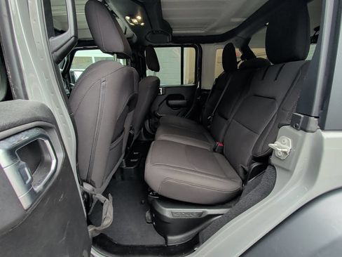 Used 2023 Jeep Wrangler Unlimited w/ Cold Weather Group AWD/4WD image 12