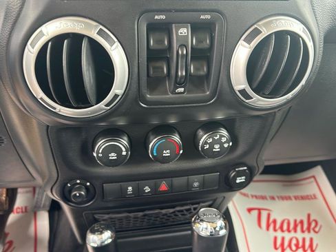 Used 2015 Jeep Wrangler Unlimited Sahara w/ Dual Top Group image 14