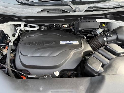 Used 2019 Honda Passport Sport image 16