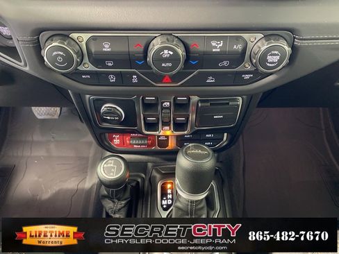 New 2026 Jeep Gladiator Mojave image 23