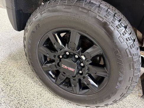 Used 2024 GMC Sierra 3500 AT4 w/ AT4 Premium Plus Package AWD/4WD image 50