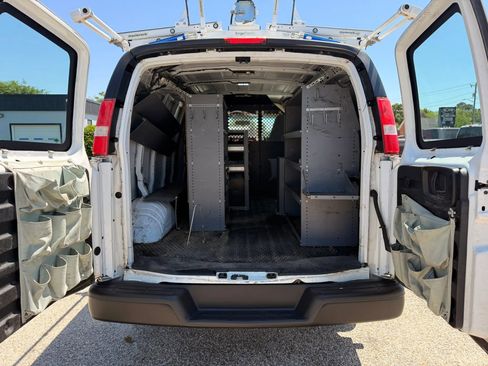 Used 2016 Chevrolet Express 2500 w/ Cold Climate Package RWD image 19