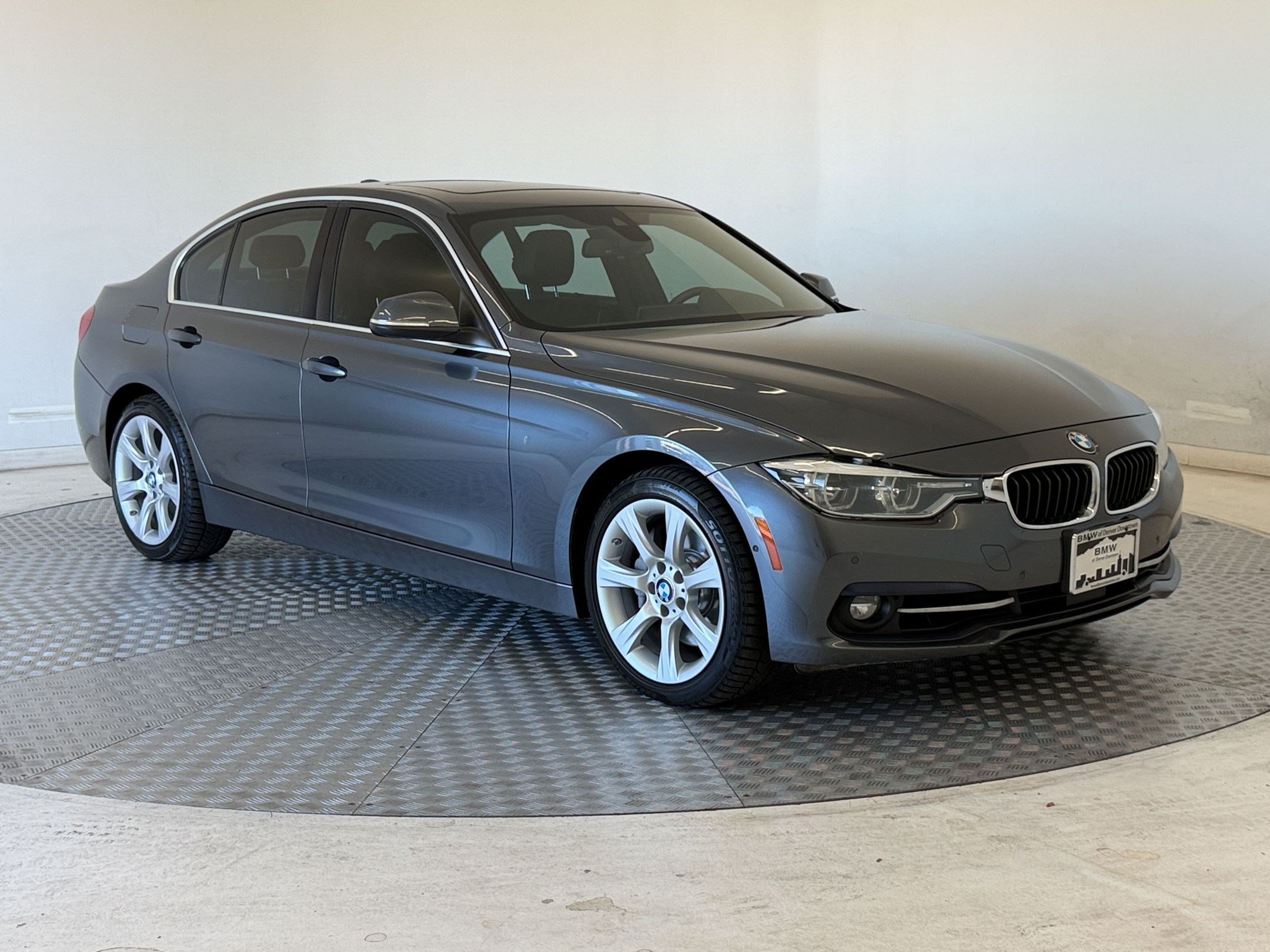 Used 2016 BMW 340i xDrive Sedan AWD/4WD image 7