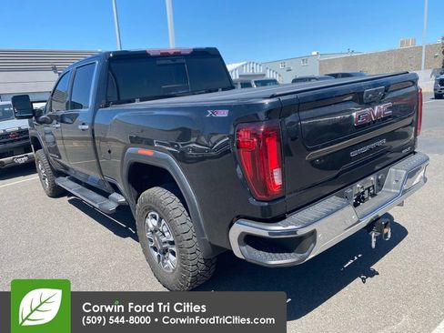 Used 2021 GMC Sierra 2500 SLT w/ SLT Premium Package AWD/4WD image 6