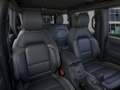 New 2025 Ford Bronco Outer Banks image 10