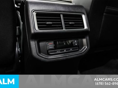 Used 2025 Volkswagen Atlas SE image 51