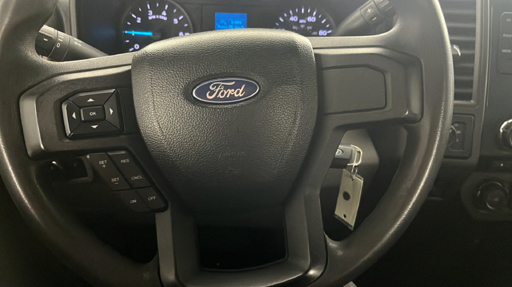 Used 2017 Ford F250 XL w/ STX Appearance Package AWD/4WD image 23