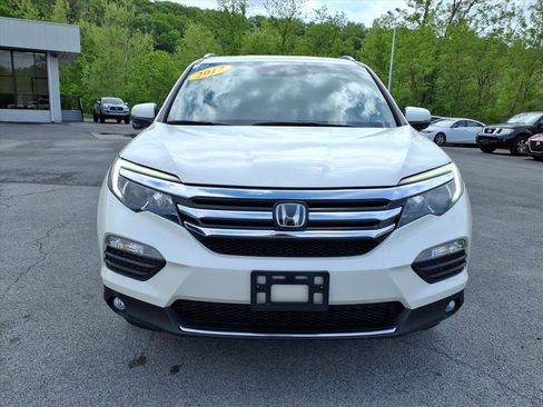 Used 2017 Honda Pilot Touring image 14