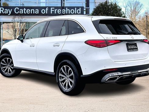 Used 2025 Mercedes-Benz GLC 300 4MATIC image 12
