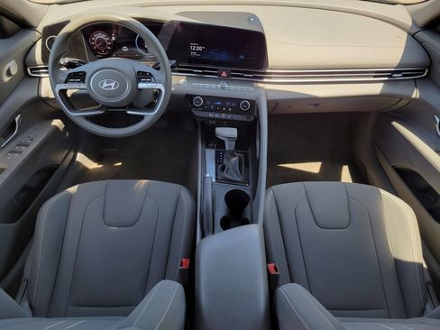 Used 2024 Hyundai Elantra SEL FWD image 15