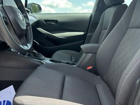 Used 2024 Toyota Corolla LE FWD image 9