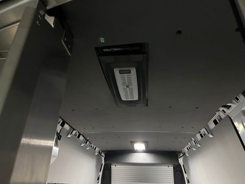 Used 2024 RAM ProMaster 3500 w/ Delivery Van Package image 32