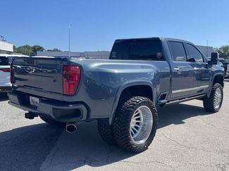 Used 2025 Chevrolet Silverado 3500 High Country w/ Technology Package AWD/4WD video 3